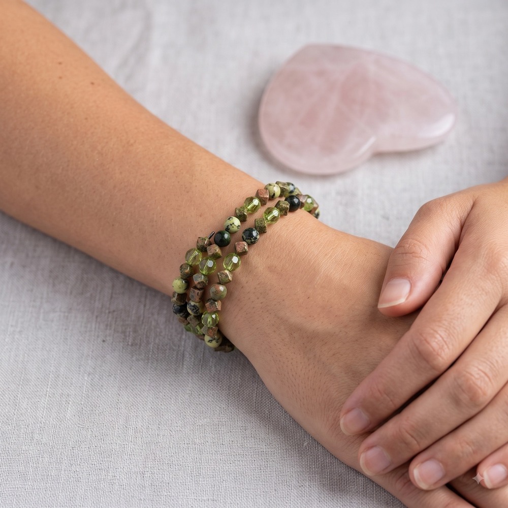 Green Stone and Faceted Glass Beaded Memory Wire Wrap Bracelet Boho Earthy